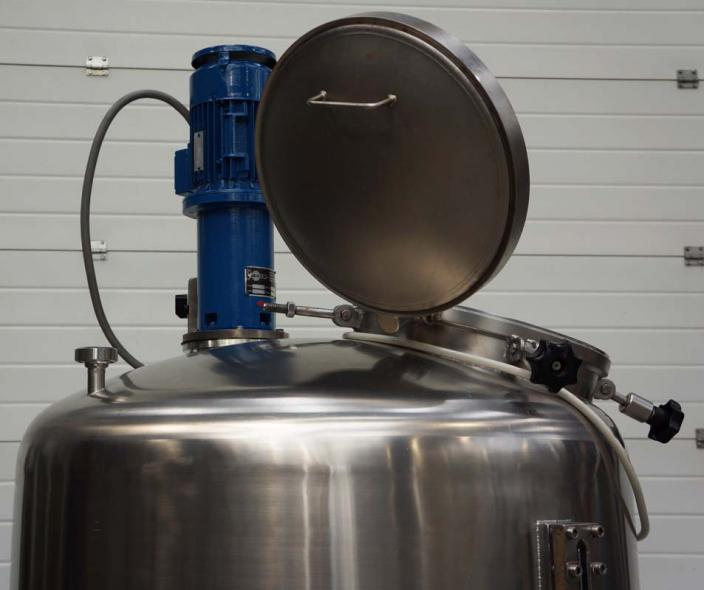Novatech Stock Ref 4076 Stainless Steel Mixing Vessel approx 1000 Litres Mixing Vessels